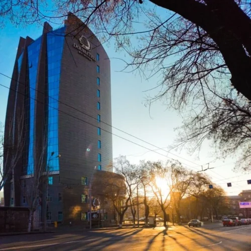 Giydirme Cephe Kullanım Alanları 3 (Otel)